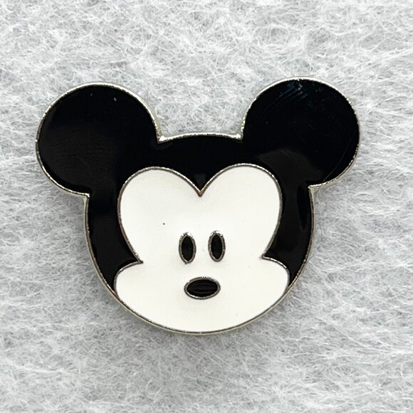 🔮 5/$25 Disney‎ Mickey Mouse Pin - Picture 1 of 2